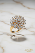 Gouden Ring Witte Kristallen Cluster - Marmer
