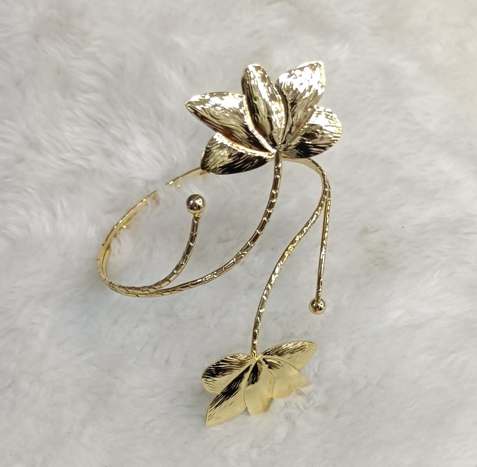 Gouden Dubbele Bloem Bajuband - Bovenarmband