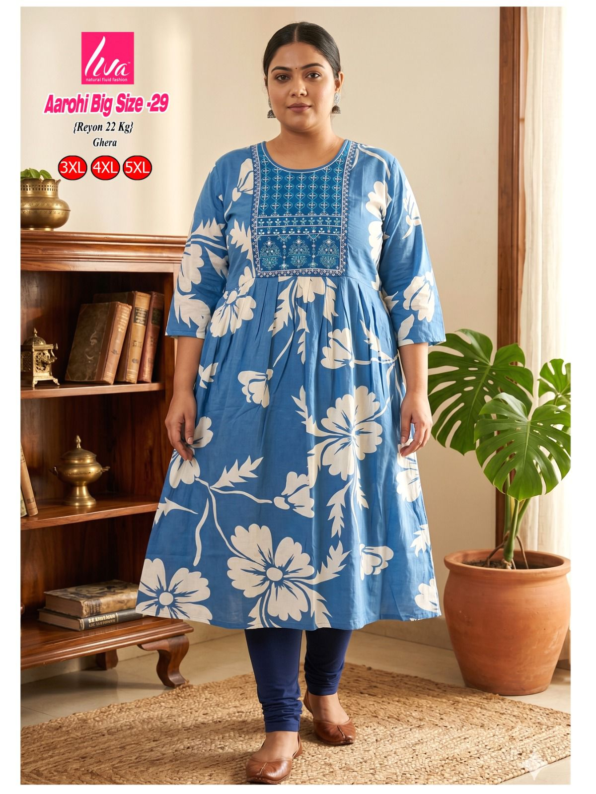 Liva Ghera Big Size Kurti - Lichtblauw met Witte Bloemenprint | Plus Size