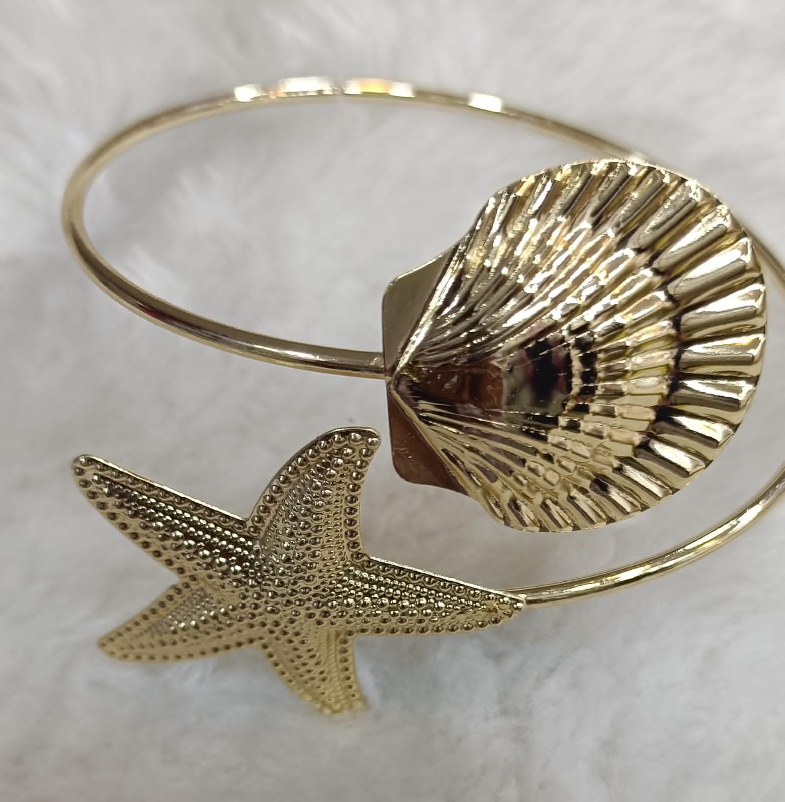 Gouden Bajuband - Schelp & Zeester Bovenarmband