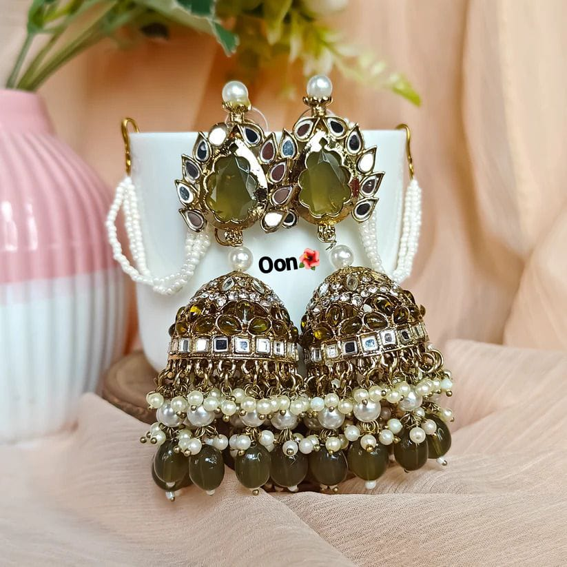 Olijfgroene Jhumka Oorbellen | Kundan & Parels