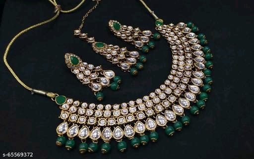 Kundan Emerald Sieradenset | Ketting & Oorbellen