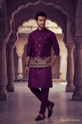 Purple Wine Kurta Pajama met Koti cinematic