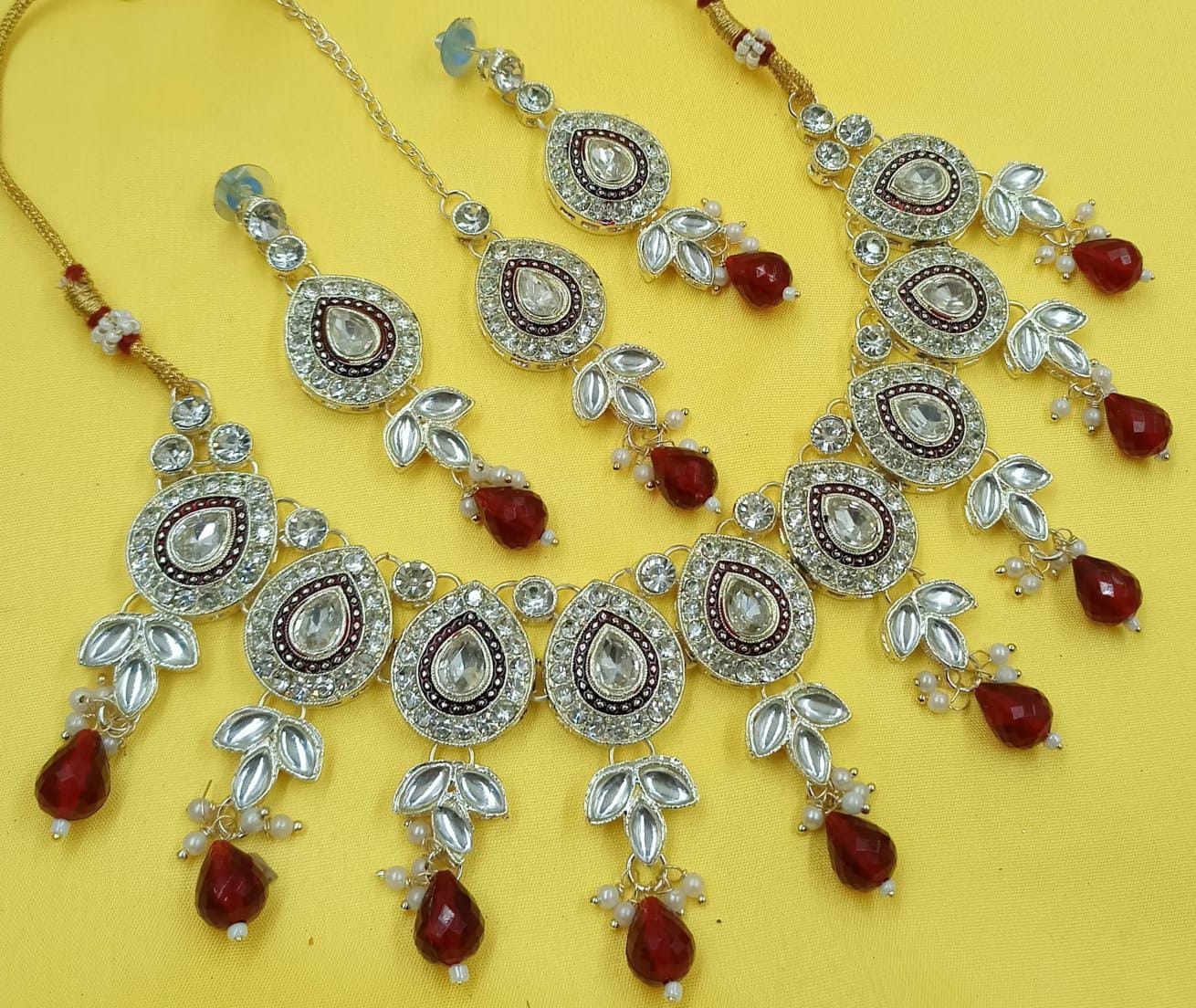 Kundan Sieradenset | Ketting, Oorbellen & Maang Tikka Ruby Rood