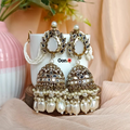 Witte Parel Jhumka Oorbellen | Kundan & Parels