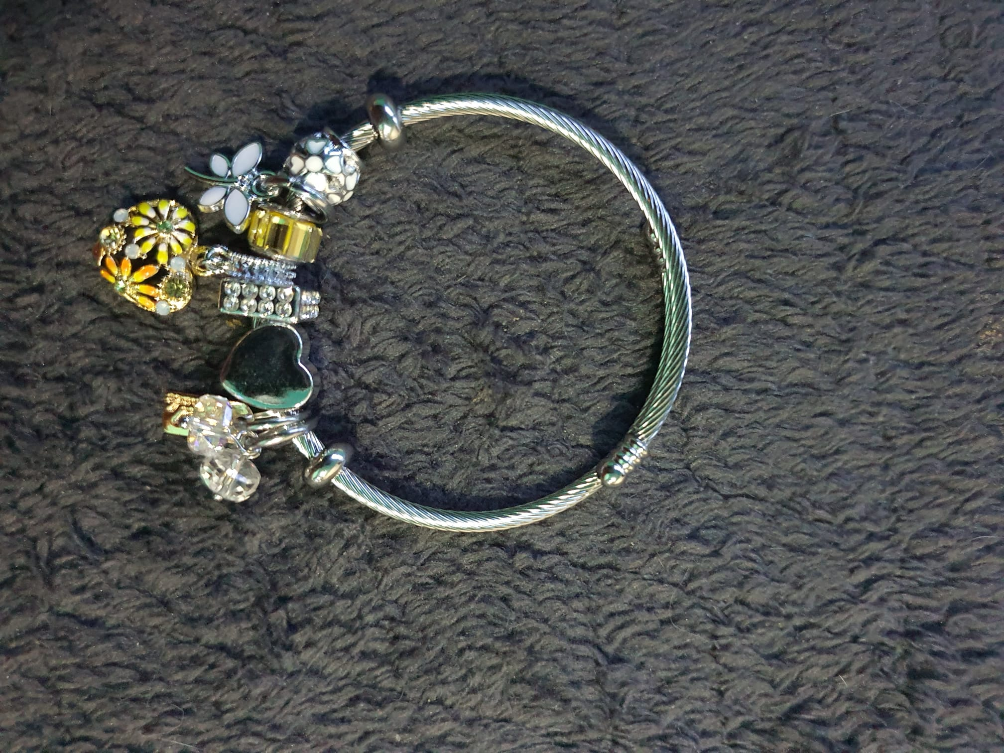 Zilveren Kabel Bangle – Zonnebloem & Mint Hart Charms