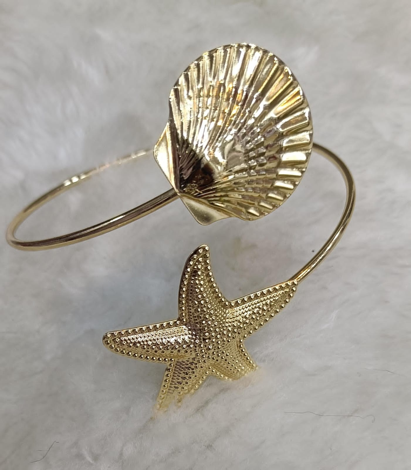 Gouden Schelp & Zeester Spiraal Bajuband - Bovenarmband