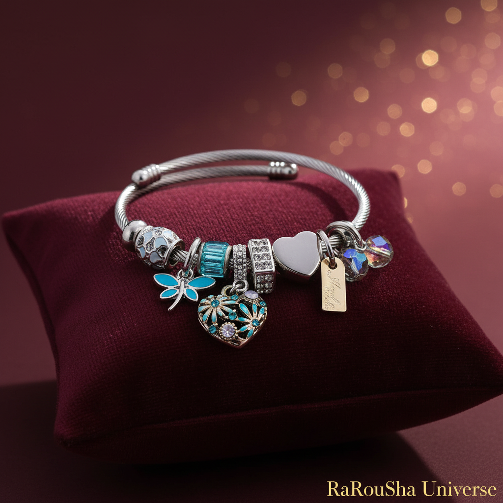 Luxe charm armband close-up RaRouSha